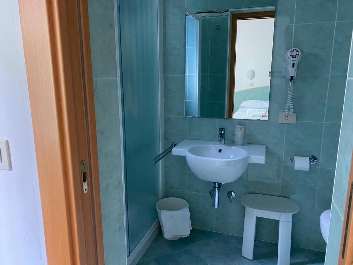 Hotel Chery Milano Marittima Eksteriør bilde