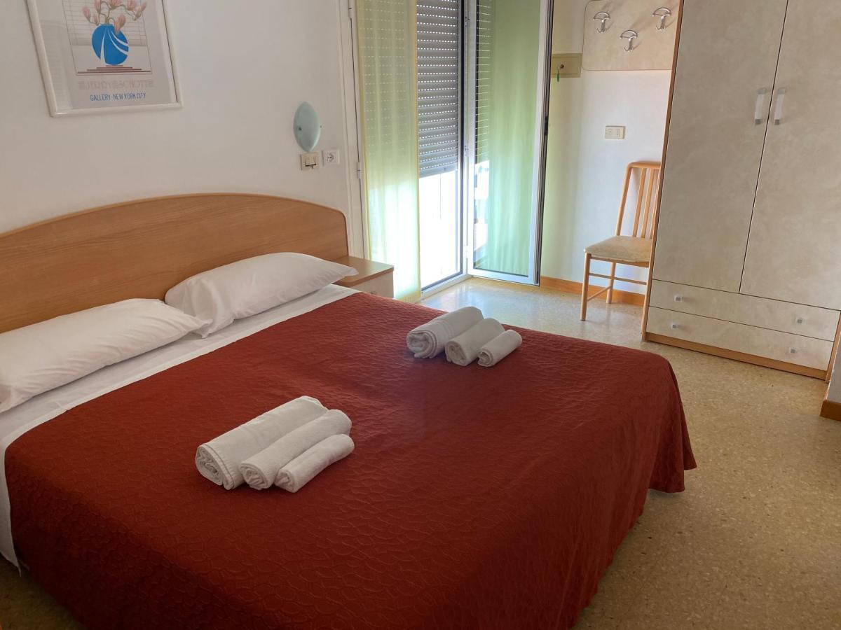 Hotel Chery Milano Marittima Eksteriør bilde