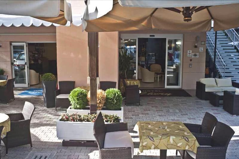 Hotel Chery Milano Marittima Eksteriør bilde